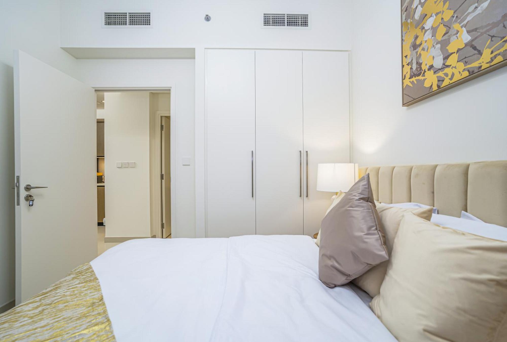 Floor One Bedroom With Downtown Views 170bc-1 Apartment Dubai